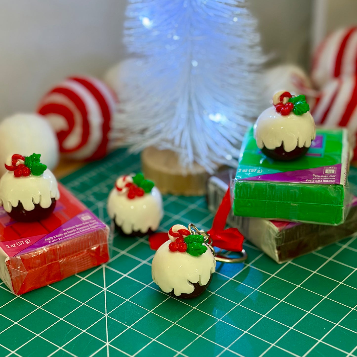 Christmas Pudding Keychain [READY TO SHIP]
