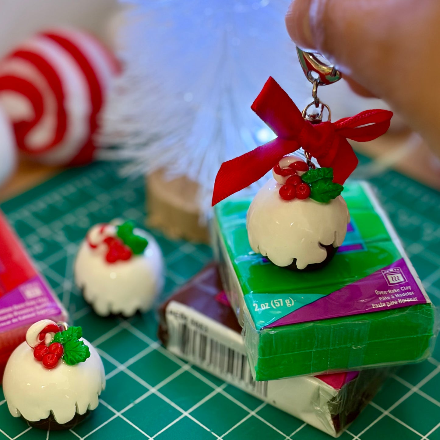 Christmas Pudding Keychain [READY TO SHIP]