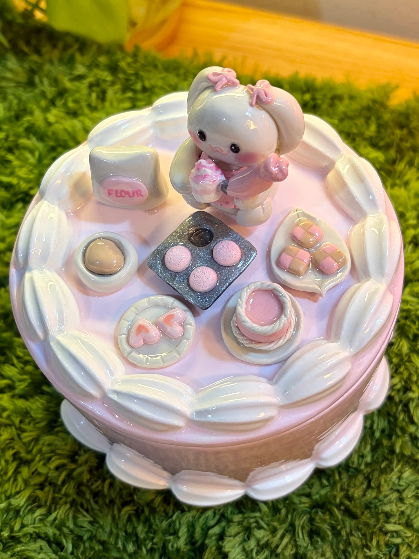 Baker Bunny Trinket Cake [PRE-ORDER]
