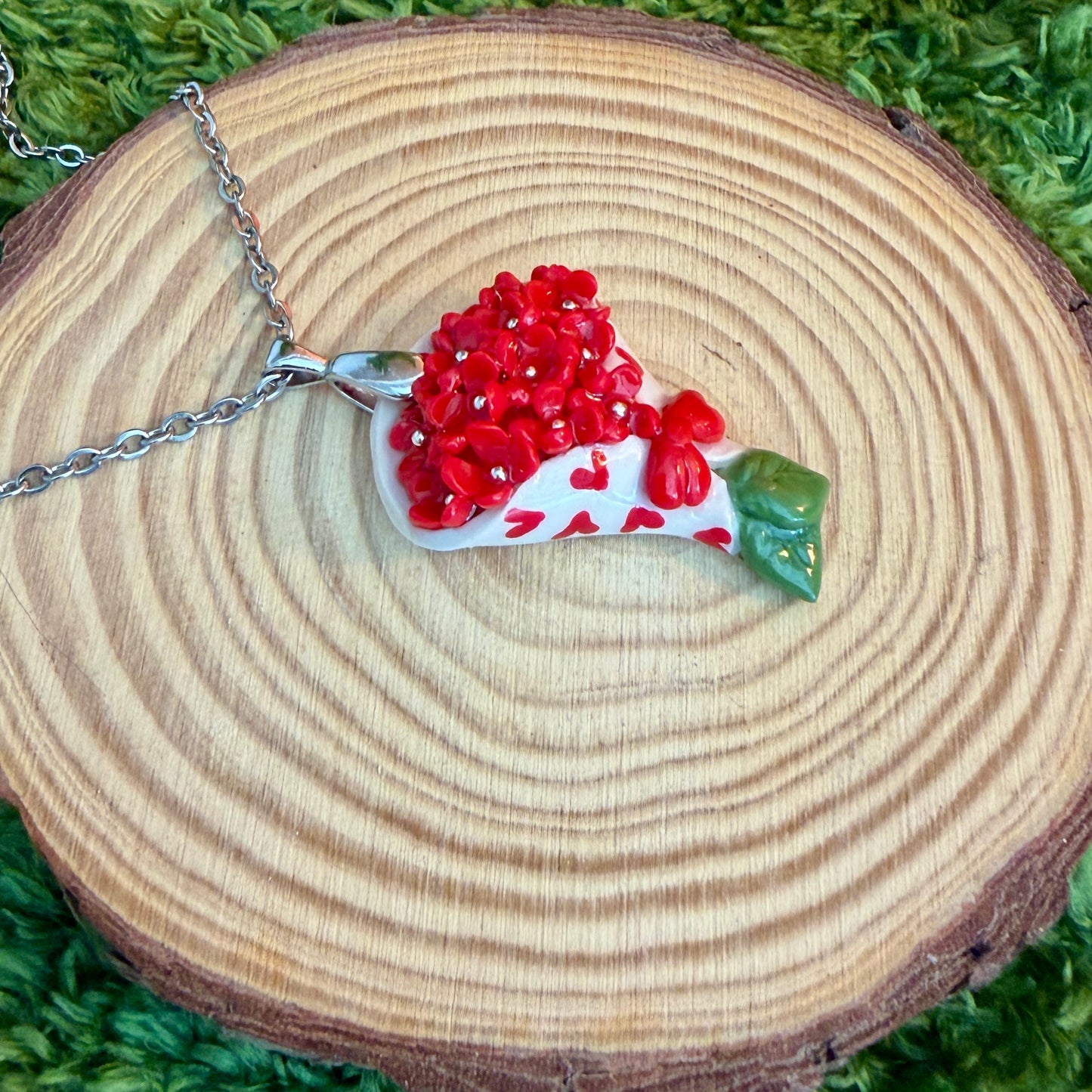 Red Flower Heart Bouquet [PRE-ORDER]