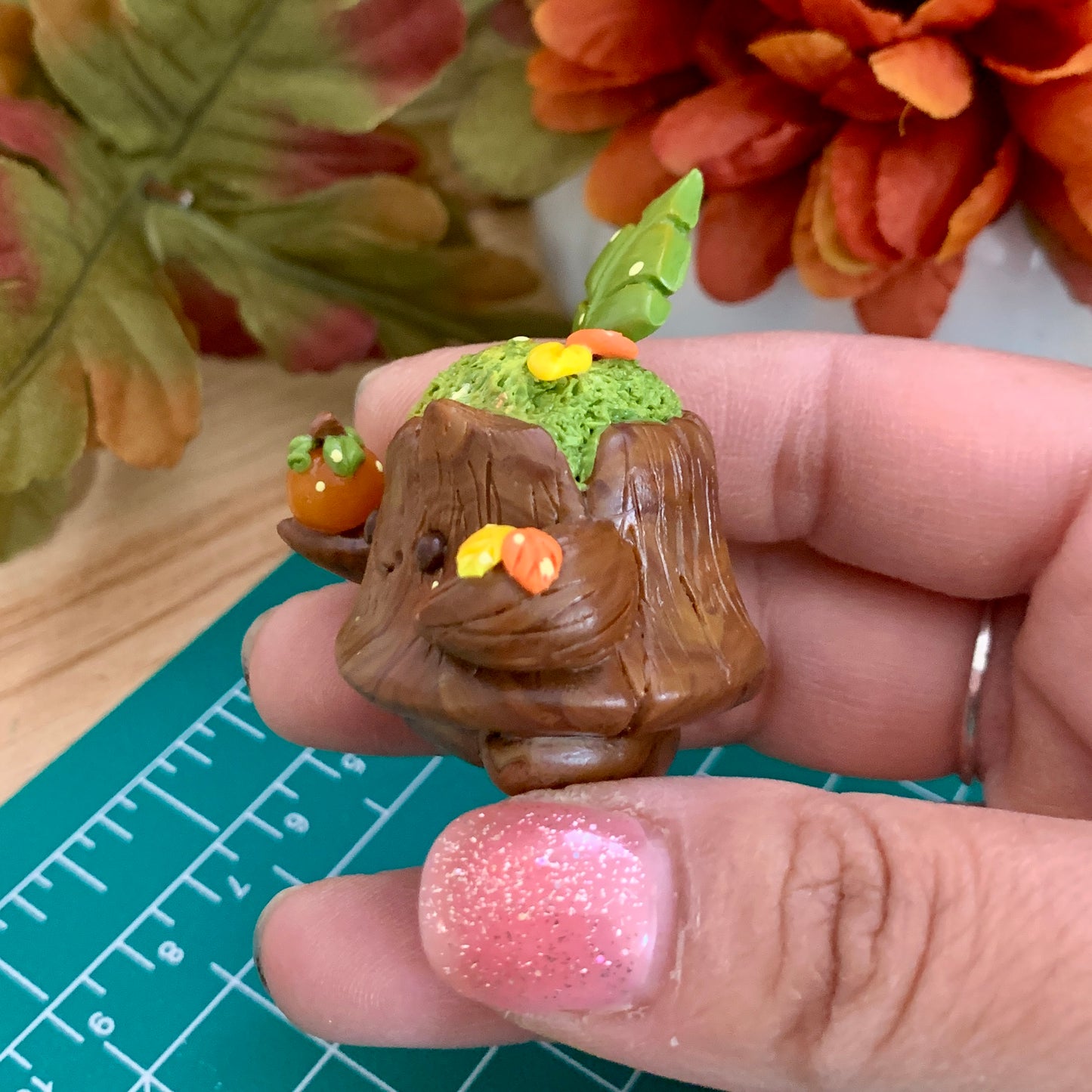 Autumn Magical Stump Desk Friend [PRE-ORDER]
