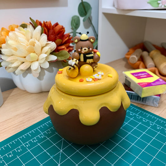 Honey Bear & Buzzbee Honey Pot [PRE-ORDER]