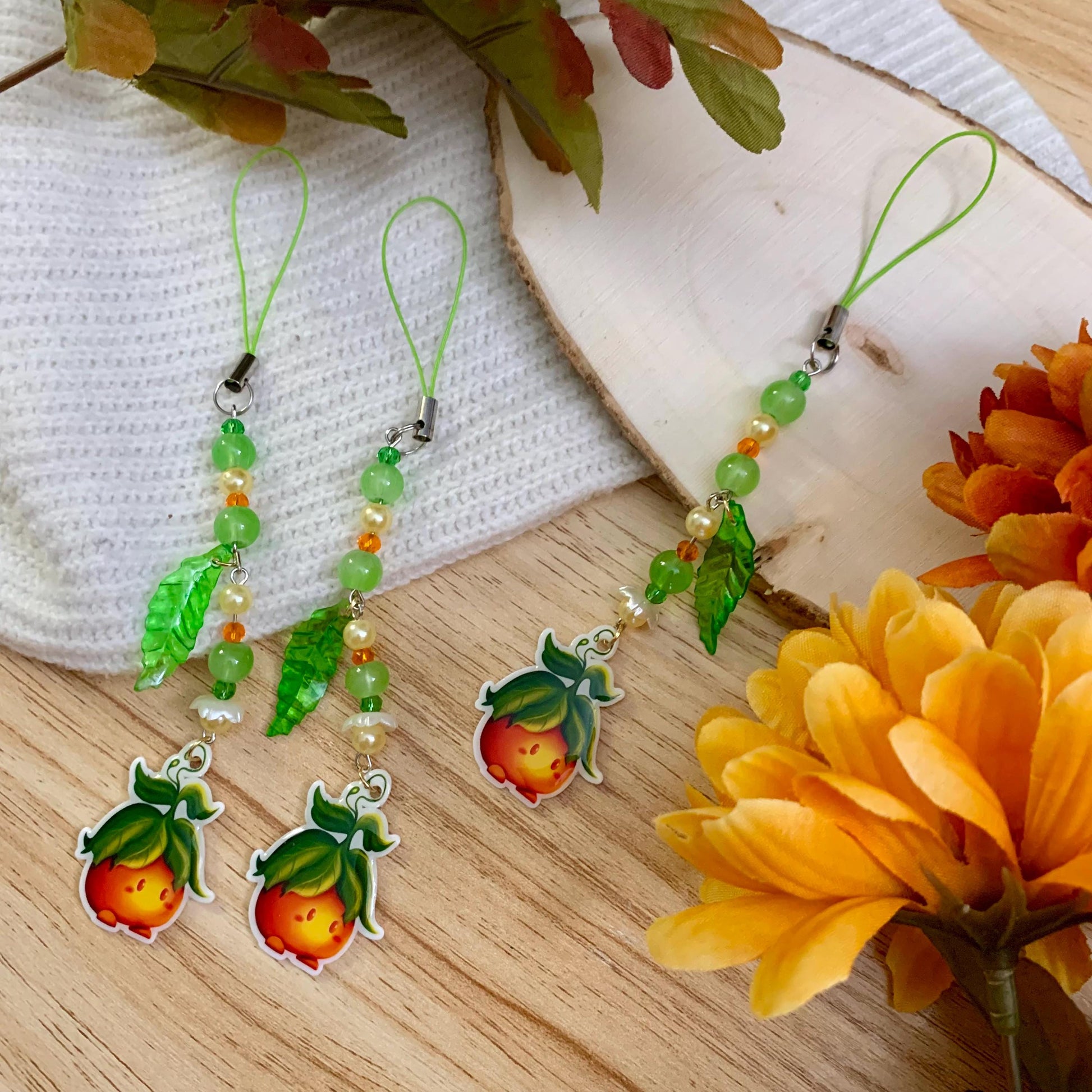Phone Charm - Kindle accessory - Kawaii keychain - Handmade Keychain - Cell Phone Charm - Phone Jewelry - Plant charm - Phone strap