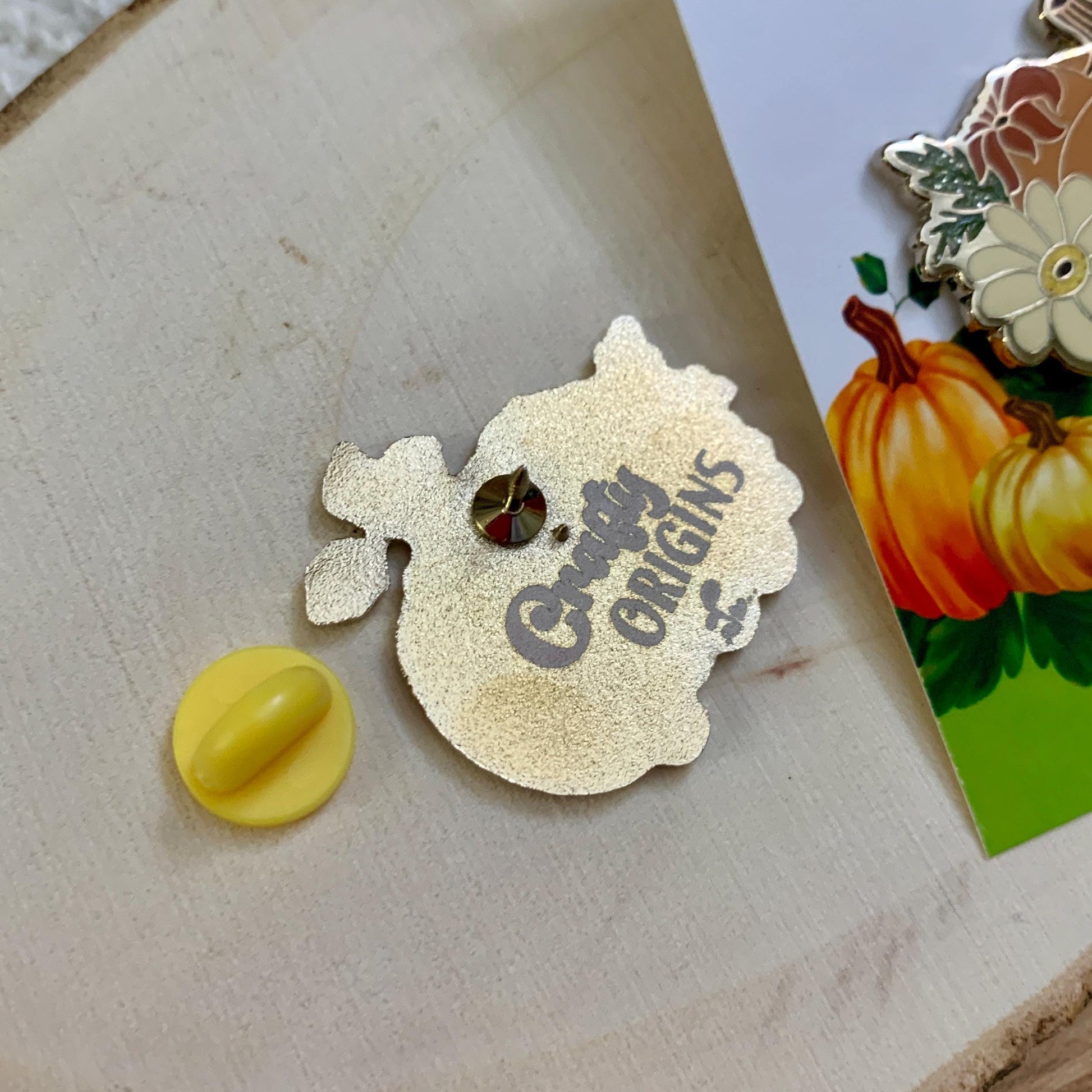 Hard Enamel Pin - Floral Pumpkin - Autumn Pin - Floral Pin - Pumpkin Pin - Collar Lapel Pin - Kawaii Backpack Pin - Forest core